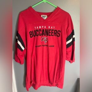 XL Vintage Y2K Tampa Bay Buccaneers NFL‎ LEE Shirt Red Black Embroidered 3/4